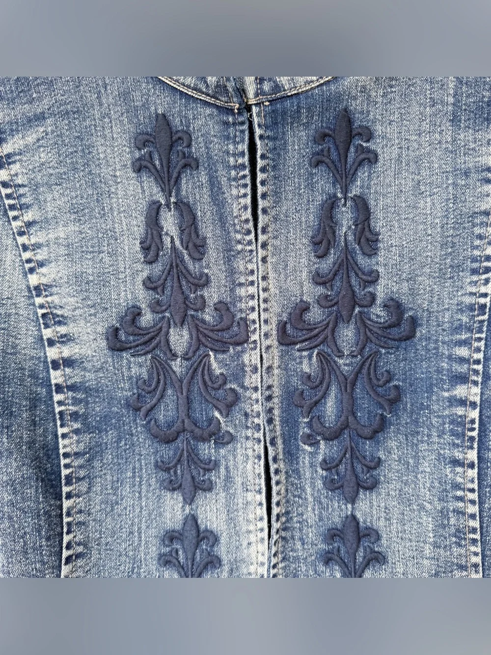 Long Embroidered Boho Denim Jacket Hip-Length Hook-and-Eye Closure Size XL - Picture 3 of 11
